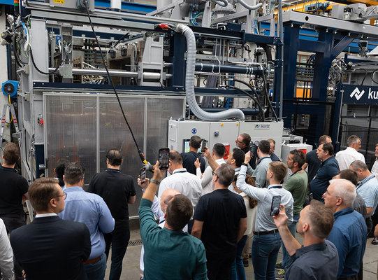 Huge interest in the new Kurtz products presented live Huge interest in the new Kurtz products presented live