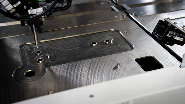 Screw mask for minimizing component damage Screw mask for minimizing component damage