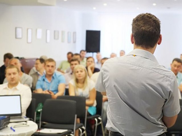 Training at the customer´s premises or at Kurtz headquarters Training at the customer´s premises or at Kurtz headquarters