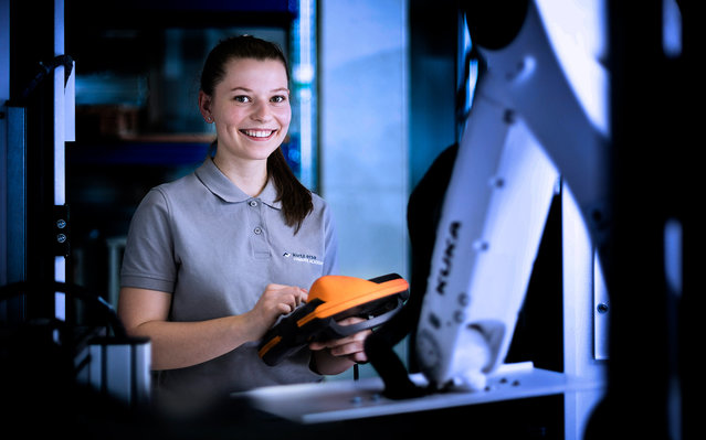 Dual study program, working student position, or thesis? Get in touch with us! Dual study program, working student position, or thesis? Get in touch with us!