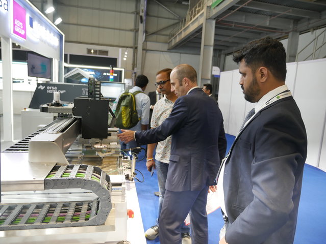 Live demonstration of the rework system HR 600P Live demonstration of the rework system HR 600P